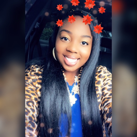 Meet your Posher, Ciara - Picture 1 of 1